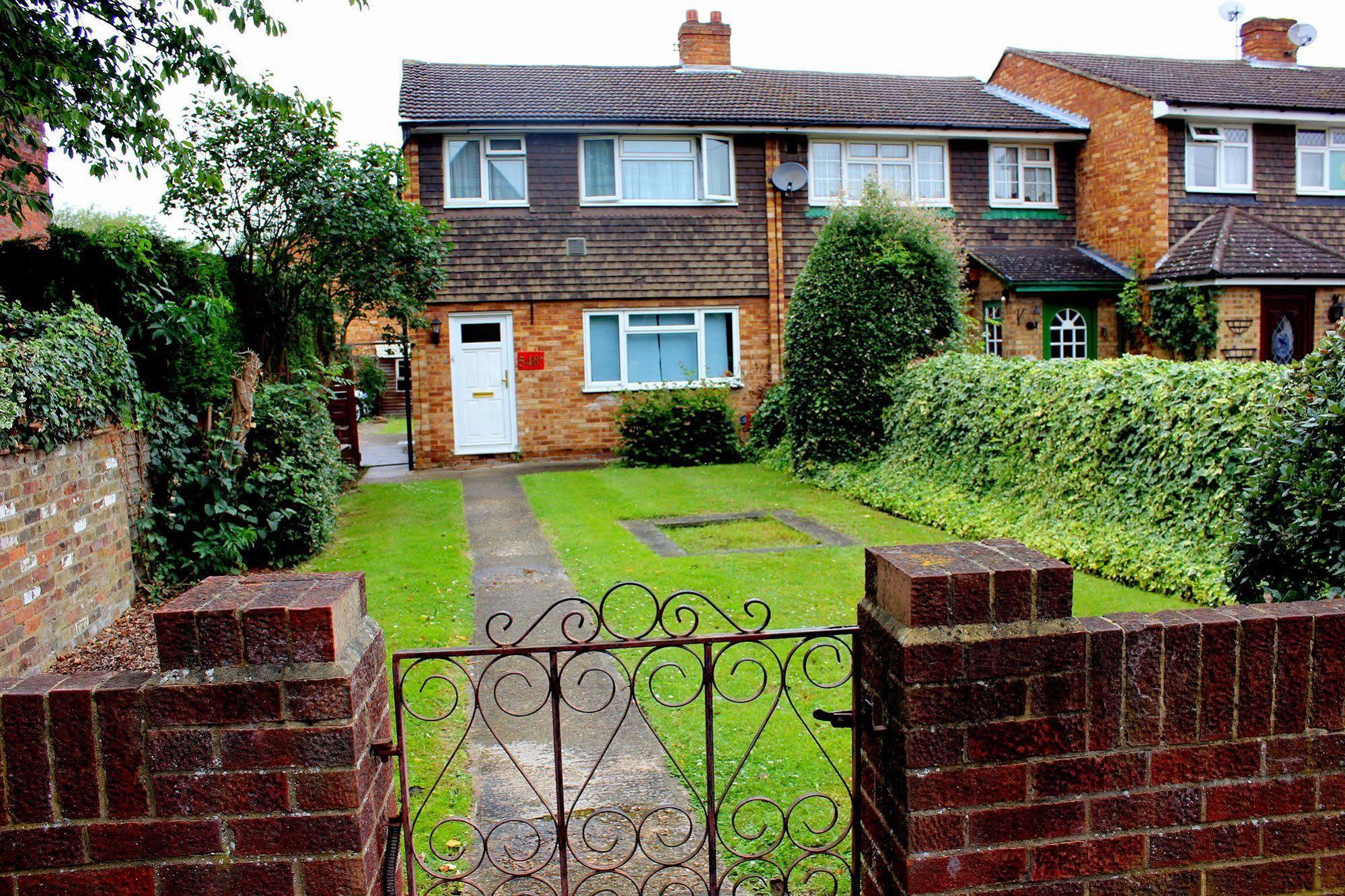 Heathrow Lodge Hillingdon Exteriér fotografie
